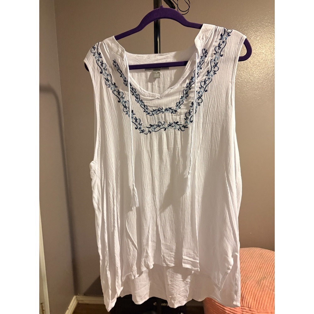 By Design -‎ White w/Blue Embroidery Sleeveless Tunic Sz XL